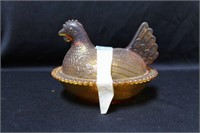 AMBER GLASS HEN ON NEST