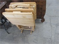 Wood Snack Table Set in Rack