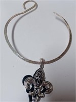 Beautiful Silvertone Necklace and Pendant
