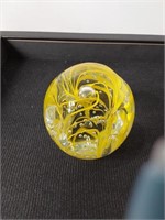 CENTILE Glass Paperweight/Flower Frog U...