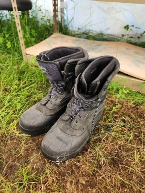 Men's Ranger insulated boots with thermolite