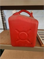 Jerry jug 5 gallon plastic gas can