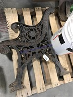 Cast iron ends for a bench