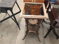 ANTIQUE TABLE AS-IS