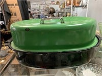 VINTAGE GREEN & BLACK DECO ROASTING PAN -