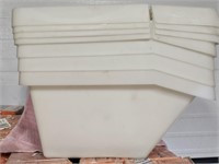 21x10x15" heavy plastic lidded bins