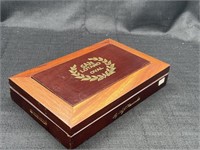 San Lotano Oval Cigar Box