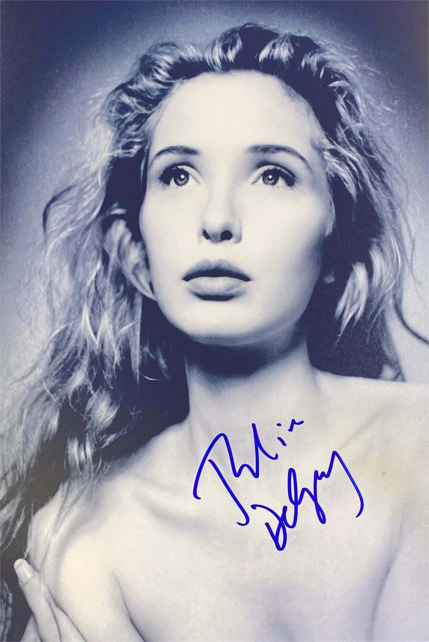 Autograph  
Julie Delpy Photo