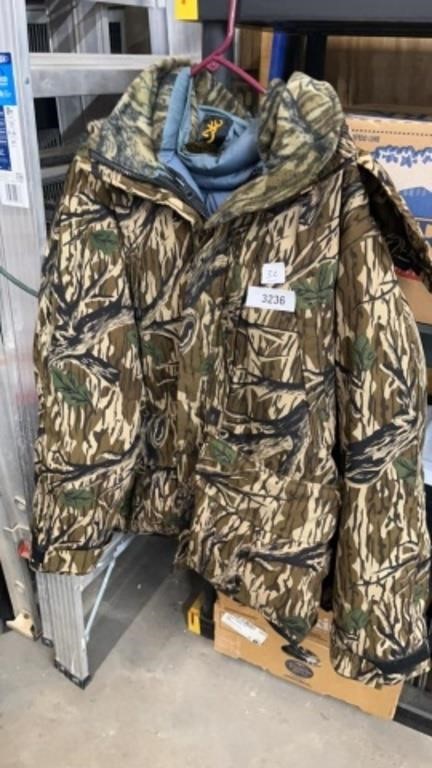Browning size large hunting jacket