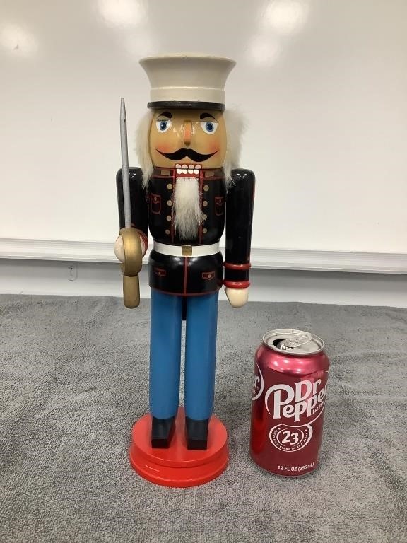 Nutcracker   Approx. 14: Tall