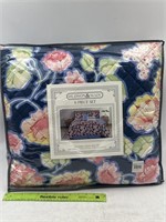 NEW Hudson & Main 6pc Reversible Queen Quilt Set