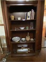 Shelf / Bookcase