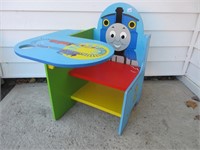 COLORFUL THOMAS THE TRAIN DESK