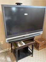 SONY GRAND WEGA LCD PROJECTION TV, 41", W/ STAND,