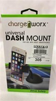 Universal Dash Mount for Most Smart Phones