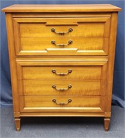 5 Drawer Thomasville Medium Dresser