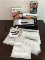 Food Saver Vacuum Sealer & Rolls