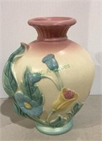 Hull pottery 6 1/2 inch bow knot vase      1712