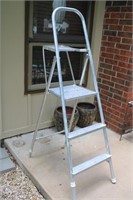 Aluminum Step Ladder