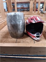 Helmet  youth large, keg 12 x 9