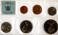 New Zealand coin sets (5)