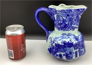 *Pichet vintage blue Victoria, en porcelaine
