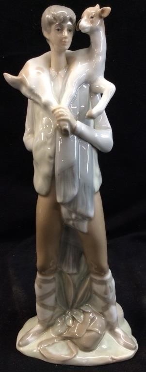 LLADRO SHEPHERD BOY