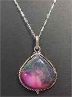 925 stamped 18-in chain with beautiful pendant