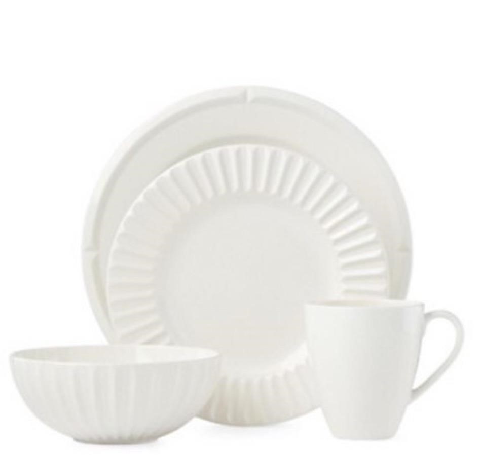 NEW $100 Tribeca 4-Piece Dinnerware Set