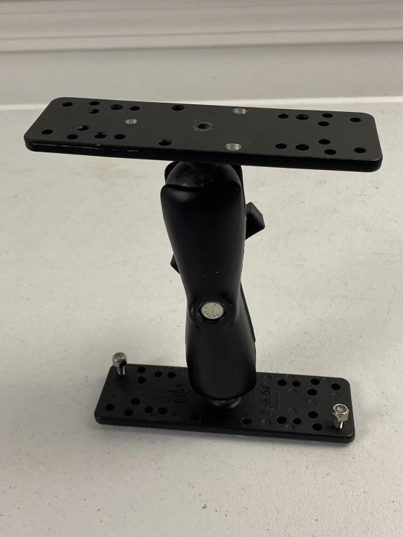 Ram Locking Double Ball Mount with VESA plate