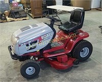 Huskee Supreme LT Riding Lawn Tractor