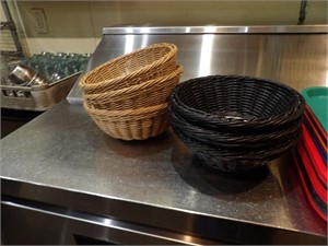 Bid X 6:  Bread /Chips Baskets