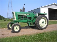 OLIVER 1555 GAS TRACTOR