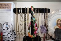 COSTUME JEWELRY - NOT DISPLAY