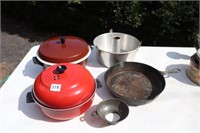 Bundt Pan, Pots, Cast Iron Skillet