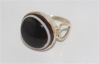 Silver and banded agate ring