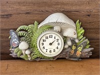 vintage New Haven resin mushroom clock
been