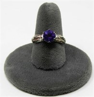 .925 SILVER RING WITH PURPLE STONE: