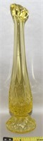 Vtg Fenton Topaz Yellow OVG Swung Bud Vase 7.5"