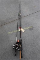 Fishing Poles w Reels (4)