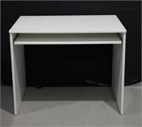 Computer Desk w Pull Out Keyboard Table