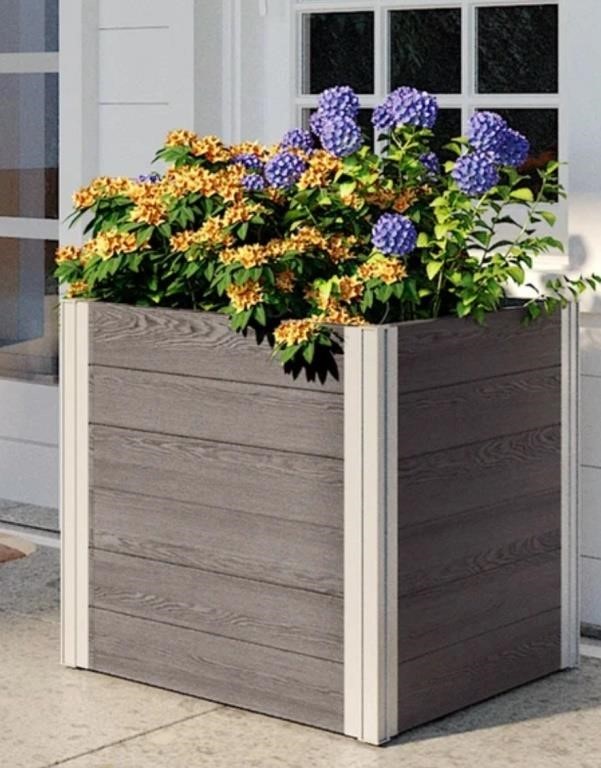 $95Retail-Vita Urbana 22in Cube Planter

New,