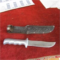 WWII RICHTIG Style fighting knife w/sheath.