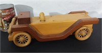 Voiturette en bois signée Julius 94 wooden cars