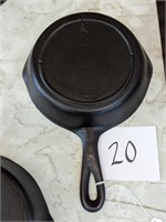 Lodge 3 Notch #3 Cast Iron Skillet