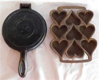 Rome cast iron waffle iron 7" diam. -