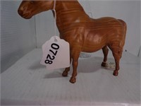 #925  1960 - 1964 Woodgrain Shetland pony