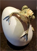 Frog & Egg sculpture