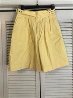 VINTAGE RALPH LAUREN YELLOW SHORTS SIZE 10