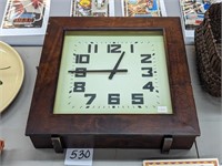 Vintage 18" Clock - Working